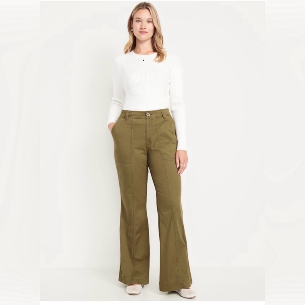 🎉🎉🎉🎉Bundle of 2 Old Navy Women's Flare Leg Trousers****
